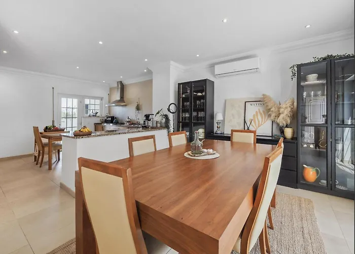 Casa Leonor, Stunning 3 Bedroom In Villa Carvoeiro (Lagoa)