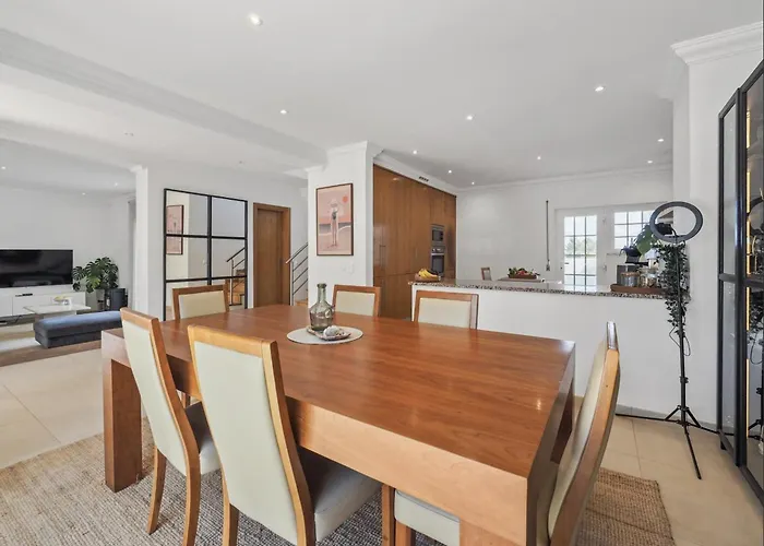 Casa Leonor, Stunning 3 Bedroom In * Carvoeiro (Lagoa)